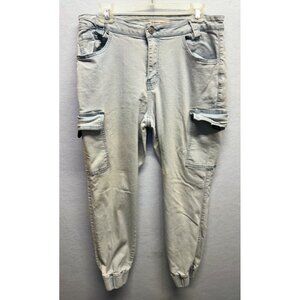 Almost Famous Cargo Light Wash Jeans High Rise Stretch Size XL